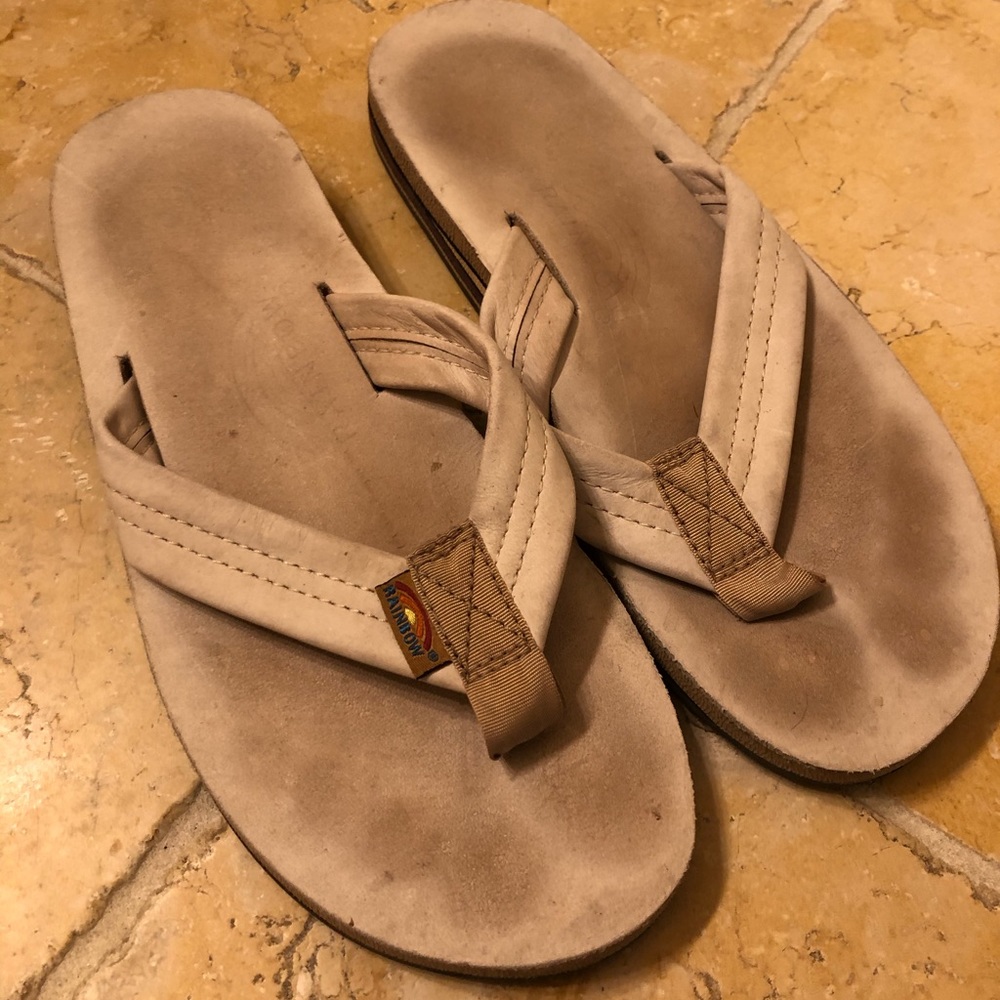 Women’s rainbow sandals 10.5